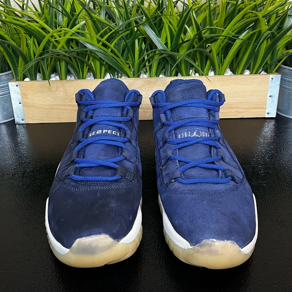 Jordan 11 Retro Low Derek Jeter RE2PECT AV2187-441 - Picture 2 of 11